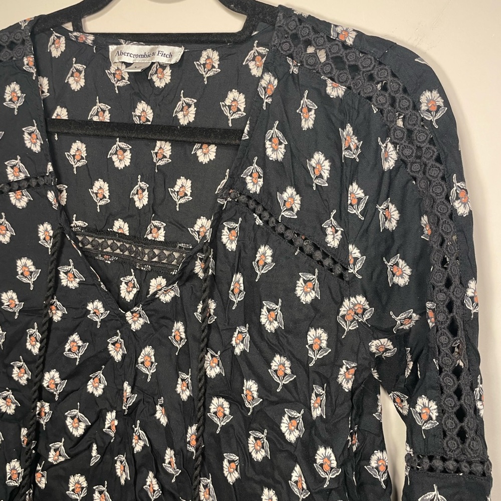 Abercrombie & Fitch Long Sleeve Crop Top